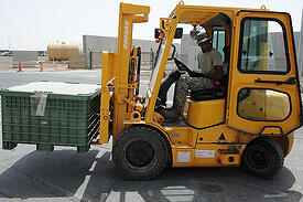 Doosan_forklift_in_June_2012