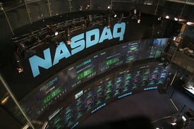 640px-NASDAQ_stock_market_display